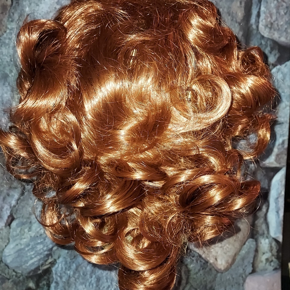 🎈Radiant Auburn Curly Wig🎈 - Picture 2 of 11